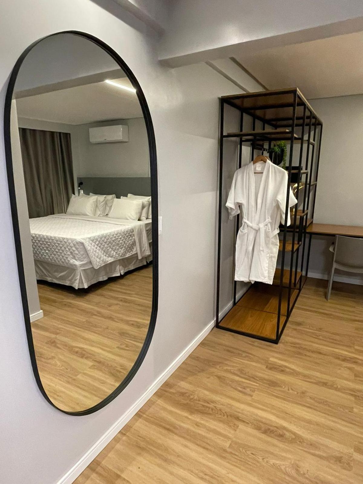 Do Vale Hotel